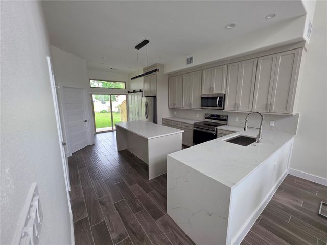 12255 Trail Hollow Drive, Montgomery, TX 77356