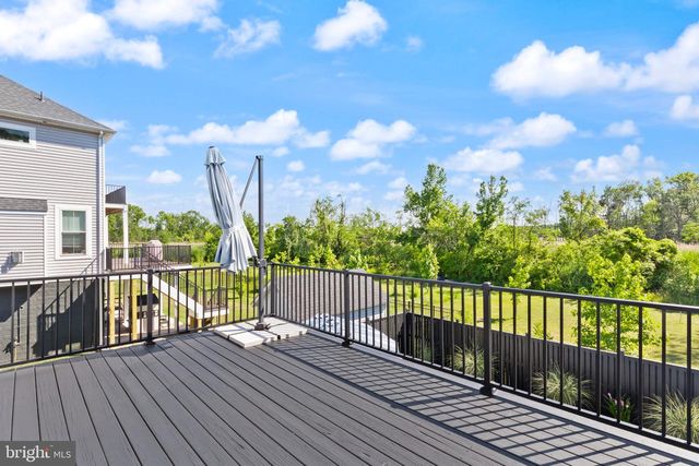 8728 MILLERS ISLAND RD, Edgemere, MD 21219