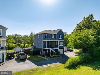 8728 MILLERS ISLAND RD, Edgemere, MD 21219