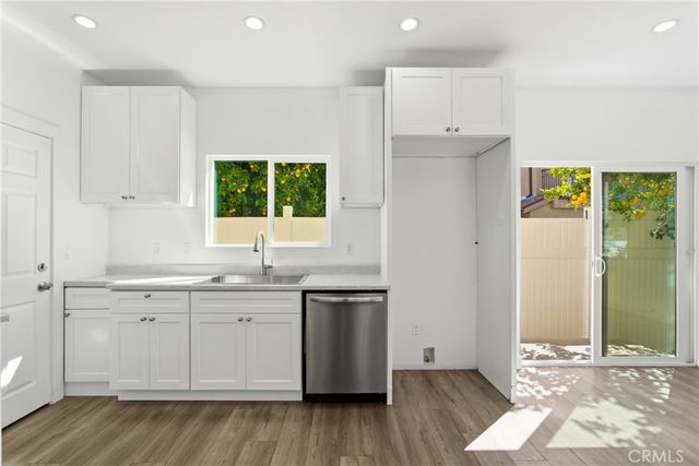 6742 6744 Radford Avenue, North Hollywood, CA 91606