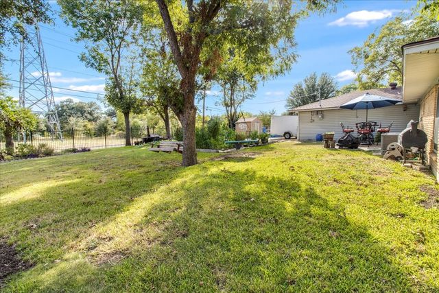 3483 Navajo Circle, Dallas, TX 75224