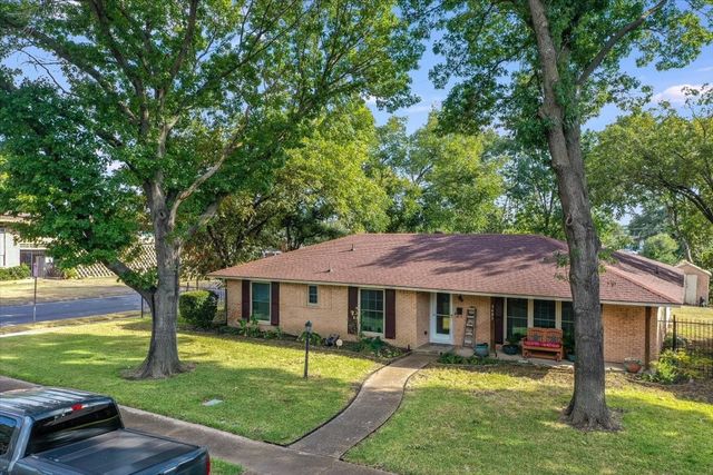 3483 Navajo Circle, Dallas, TX 75224