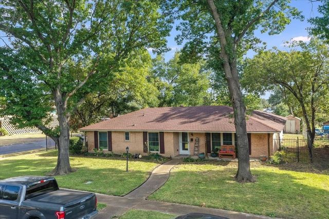 3483 Navajo Circle, Dallas, TX 75224