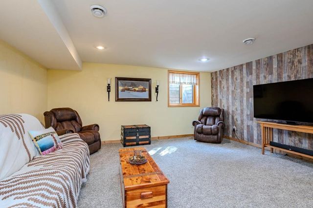 3806 SCHOONOVER ROAD, Weston, WI 54476