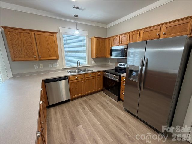 11223 Blue Cedar Lane, Charlotte, NC 28277