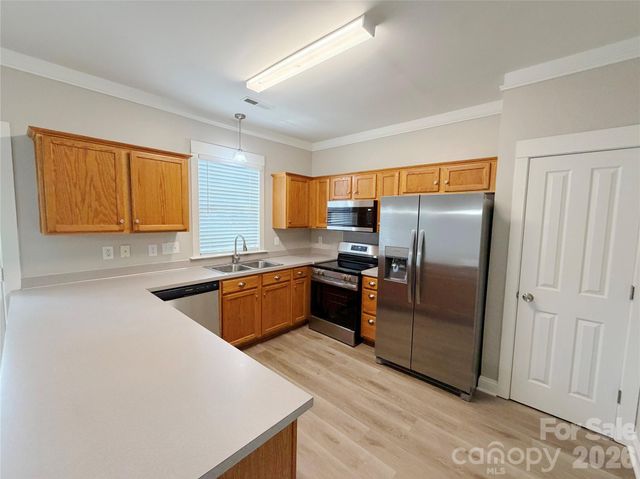 11223 Blue Cedar Lane, Charlotte, NC 28277