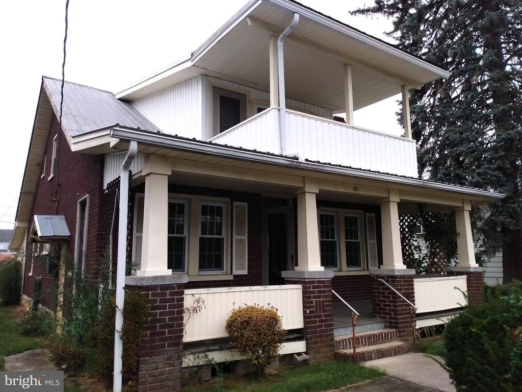 32 STEWART PL, Shippensburg, PA 17257