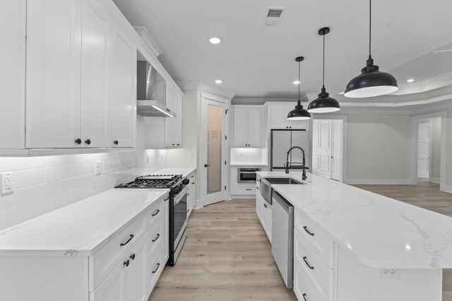 9454 Old Salem Way, Calabash, NC 28467
