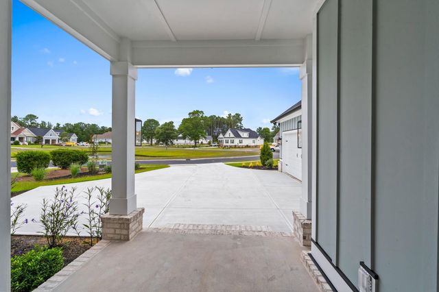 9454 Old Salem Way, Calabash, NC 28467