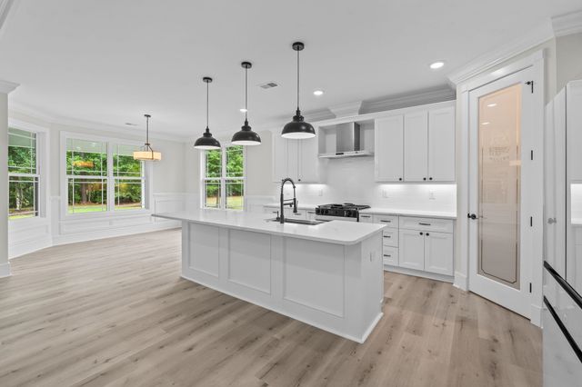 9454 Old Salem Way, Calabash, NC 28467