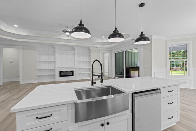 9454 Old Salem Way, Calabash, NC 28467