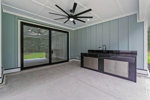 9454 Old Salem Way, Calabash, NC 28467