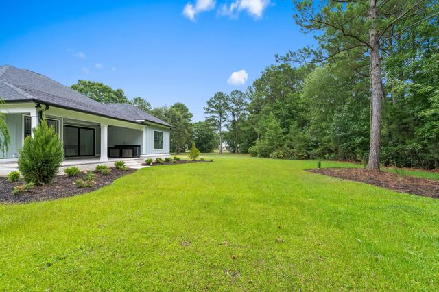 9454 Old Salem Way, Calabash, NC 28467
