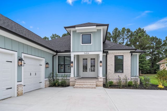 9454 Old Salem Way, Calabash, NC 28467
