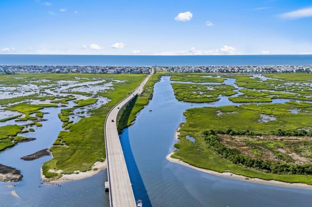 9454 Old Salem Way, Calabash, NC 28467