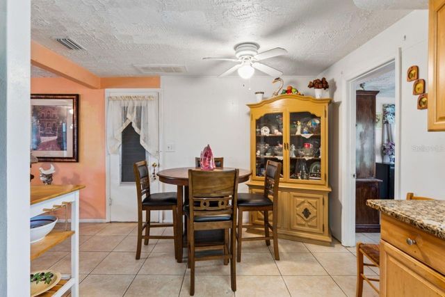 3415 CLYDESDALE DR unit 5, Holiday, FL 34691