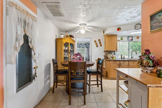 3415 CLYDESDALE DR unit 5, Holiday, FL 34691
