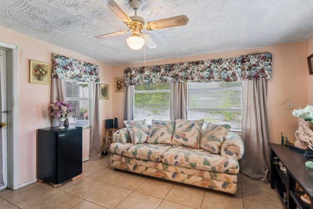 3415 CLYDESDALE DR unit 5, Holiday, FL 34691