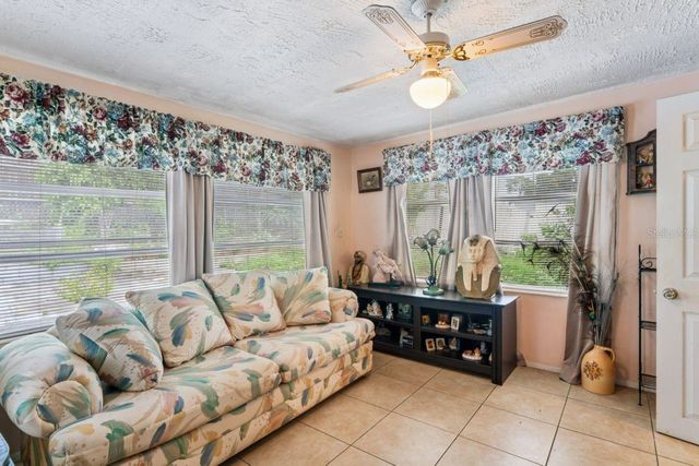 3415 CLYDESDALE DR unit 5, Holiday, FL 34691