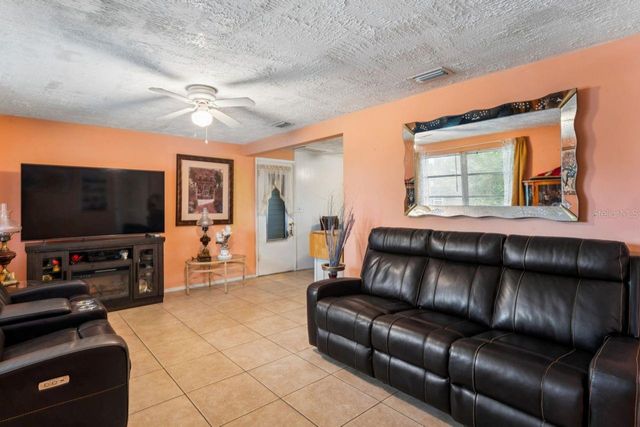 3415 CLYDESDALE DR unit 5, Holiday, FL 34691
