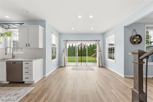 9387 Victoria Lane, North Ridgeville, OH 44039