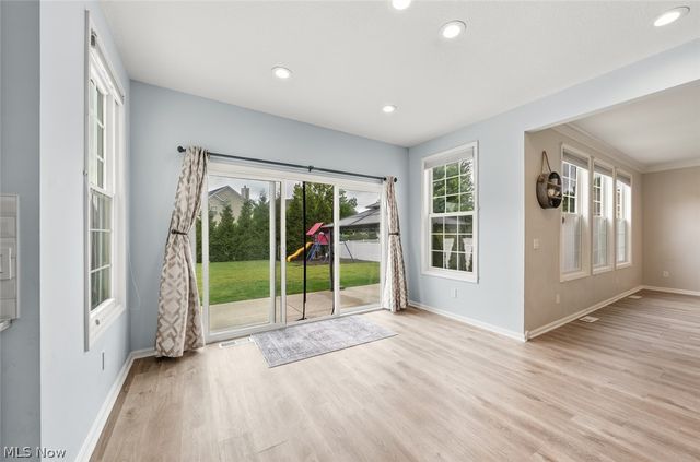 9387 Victoria Lane, North Ridgeville, OH 44039