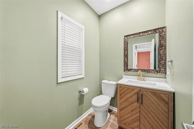 9387 Victoria Lane, North Ridgeville, OH 44039