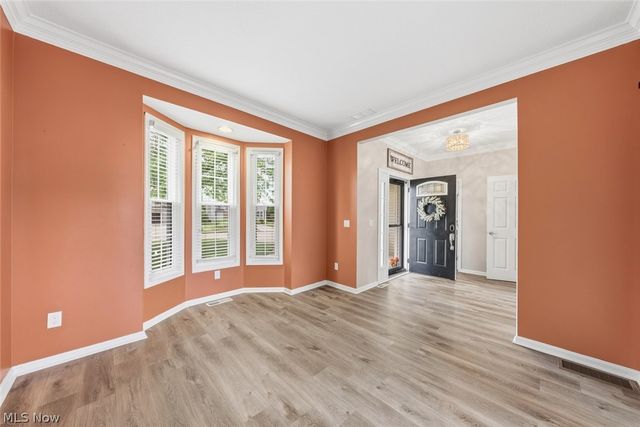 9387 Victoria Lane, North Ridgeville, OH 44039