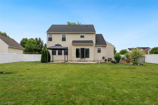 9387 Victoria Lane, North Ridgeville, OH 44039