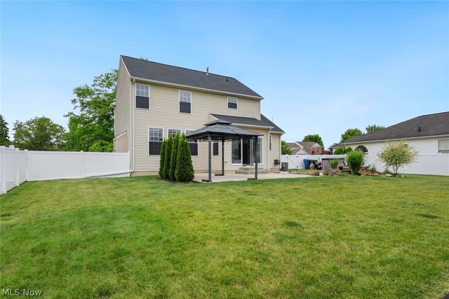9387 Victoria Lane, North Ridgeville, OH 44039