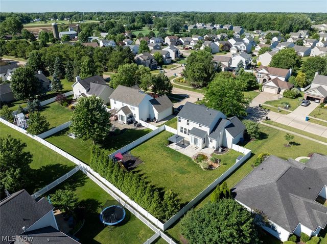 9387 Victoria Lane, North Ridgeville, OH 44039