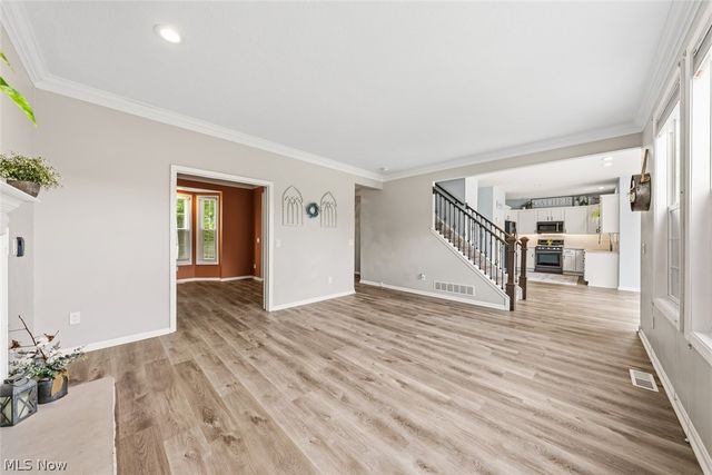 9387 Victoria Lane, North Ridgeville, OH 44039