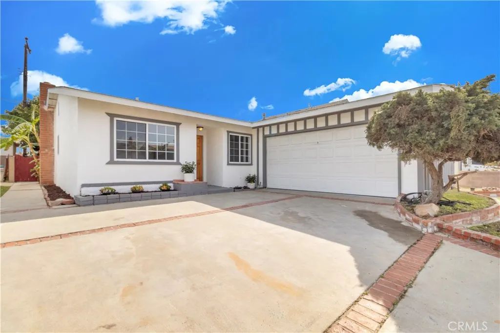 23602 Nicolle, Carson, CA 90745