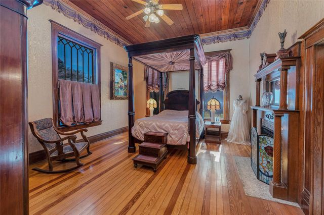 524 Saint Peter ST, Gonzales, TX 78629