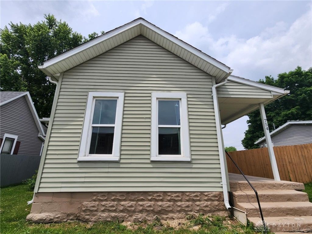 754 S Wayne Street, Piqua, OH 45356