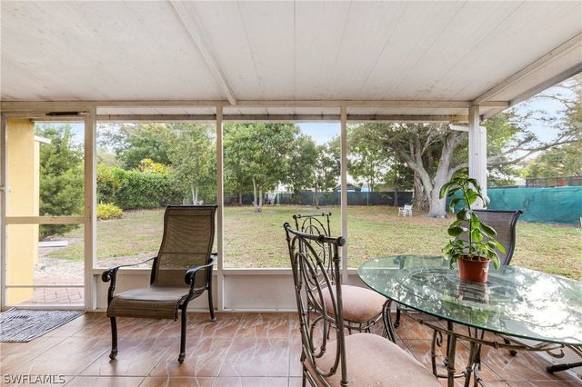 2040 46th TER SW, Naples, FL 34116