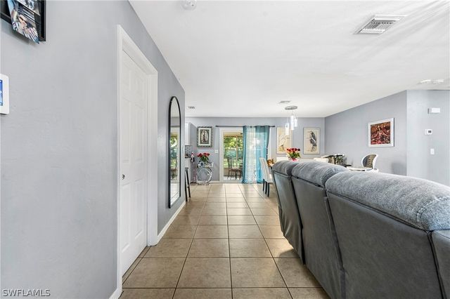 2040 46th TER SW, Naples, FL 34116