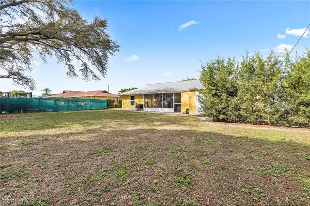 2040 46th TER SW, Naples, FL 34116