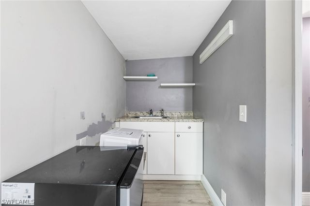 2040 46th TER SW, Naples, FL 34116