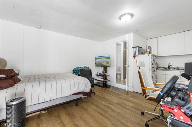 2040 46th TER SW, Naples, FL 34116