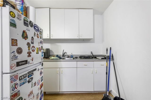 2040 46th TER SW, Naples, FL 34116