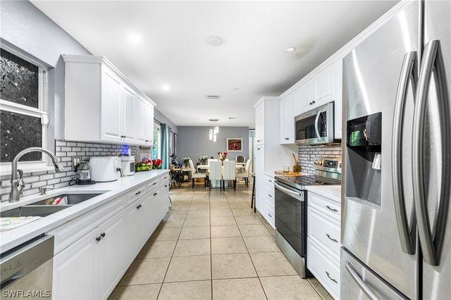 2040 46th TER SW, Naples, FL 34116