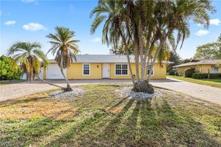 2040 46th TER SW, Naples, FL 34116