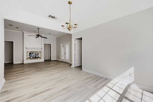 1021 Rio Grande Drive, Benbrook, TX 76126