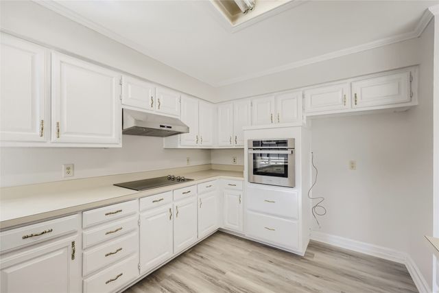 1021 Rio Grande Drive, Benbrook, TX 76126