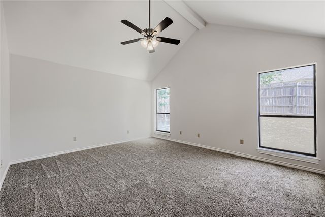 1021 Rio Grande Drive, Benbrook, TX 76126