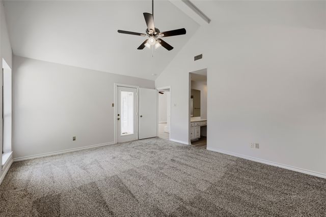 1021 Rio Grande Drive, Benbrook, TX 76126