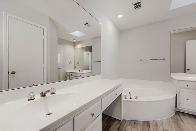 1021 Rio Grande Drive, Benbrook, TX 76126