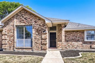 1021 Rio Grande Drive, Benbrook, TX 76126