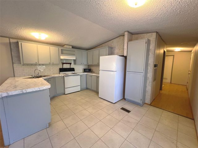 108 Hunters Gln, Livingston, TX 77351
